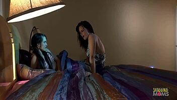 An experienced lady enjoys a group session with friends