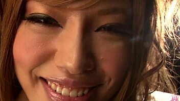 日本人美女カレラ有紀の毛むくじゃらマンコをハードに突かれる