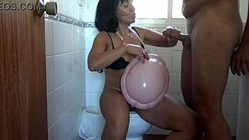 Perverted Mature Milf Extreme Cumshot Fetish In Toilet!