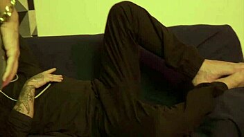 wife watches husband fuck her best friend and gets so turned on 😈