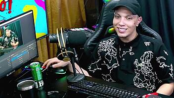 Victoria says, 'Show my body, lick me!'