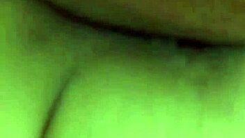 tante sange fucks kontol gede in bokep indonesia.