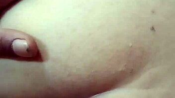 novinha brasileira, want to see her?