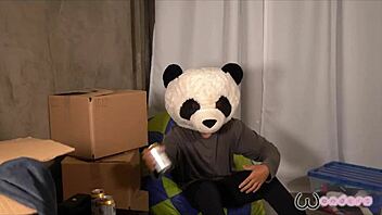 I order pizza and fuck the delivery girl hard!