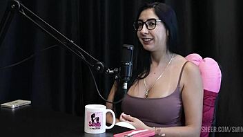 Renatinha Melo stars in compilation with Tifany Rocha and Didy Reis. They engage in bisexual sex and massages in sheer red outfits.