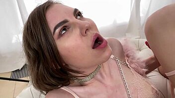 Beautiful Brunette MILF in Bisexual FFM Threesome with Shaved Pussy and Cunilingus