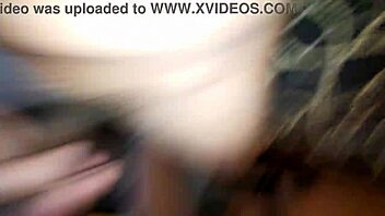 culona morena se da tremendos centones