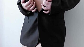 big boobs bbw masturbates hairy pussy