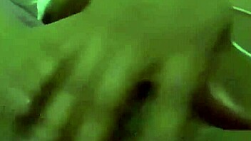 Watch this woman masturbate passionately