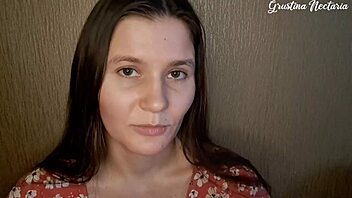 Аз съм твоята любяща подкрепяща и смучеща ти кура руска приятелка ASMR.