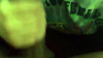 Want thick married chick to suck your cock?