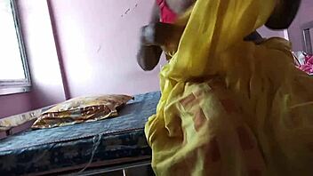 Desi Indian Housewife's Quick Hardcore Fucking Session