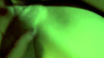 Close Up Of European Amateur Cumming Deliciously On Big Ass?