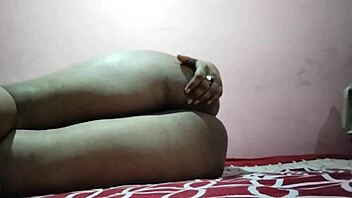 Hot Girl Masturbates Watching Sexy Video!