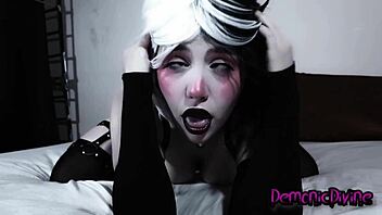 Sexy Goth Girl Fucks Herself With A Dildo