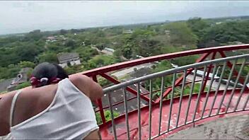 es el mejor video de sexo en publico que veras te recomiendo mirtar el final donde nos pillan