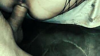 Milf wife tries with husband's friend