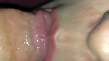 Dajem umazano POV fafanje na closeup doma, domača scena zajame vse