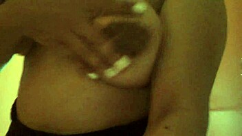 big ass stepdaughter masturbates her wet pussy for the old pervert stepfather while cleaning?