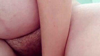 i'm pregnant and masturbatin' my pussy so good