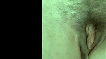 Pissing And Dripping Action