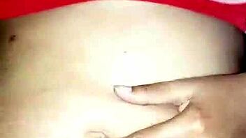 Seks Kasar Buat MILF Arab Indonesia Terlalai!