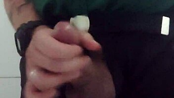 Security Guard Masturbating In The Shopping Mall Bathroom!