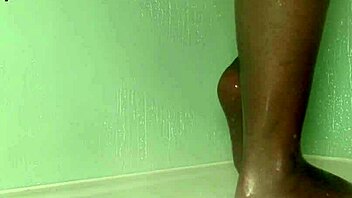 Look at these wet nylon feet teasing in the shower!