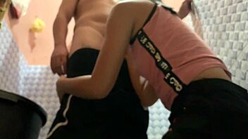 Filipina Meet Stranger At Dinala Sa Public Comfortroom