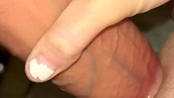 i'm a housewife with tiny pussy lovin big cock