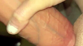 i'm a housewife with tiny pussy lovin big cock