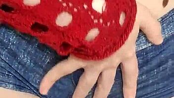 Playing with herself before getting creampie