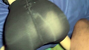 i pull down my leggings, try thick cock in my ass for the first time