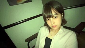 こ もが学校から帰ってくる前にキッチンでsexする夫婦。