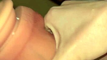 i'm a housewife with tiny pussy lovin big cock