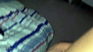 Latina Babe Gives Blowjob After Intense Gym Workout