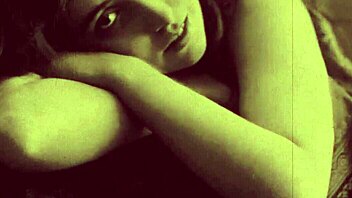 Vintage Erotic Retro Antique Scenes