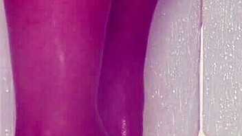 Look at these wet nylon feet teasing in the shower!