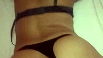 Hot Latina milf with big ass gets fucked doggystyle 😍