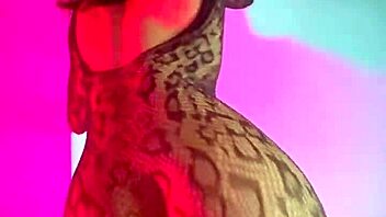 Ebony Amateur Jumps On Bodybuilder's Monster Cock, Screaming As Her Dirty Pussy Gets Creamy