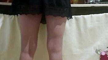 employee flashes hot ass at work making me crazy horny