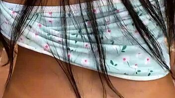 Watch The Latina Novinha Fucking Outdoors In The Favela Behind The Wall!