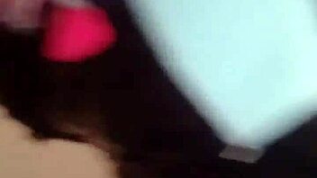 Mature woman speaks Spanish in narrative.