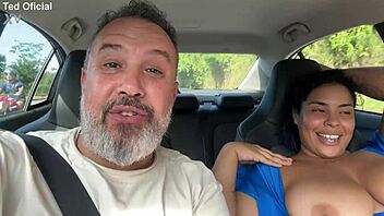 meduzza a baiana rabuda fudendo na orla da praia em salvador - ba