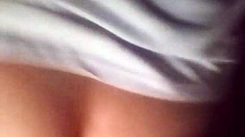 Giving a good morning to my bestie! Close up ass!