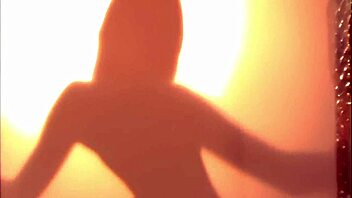 Fucking my cute girlfriend in missionary and doggystyle quickie 😍