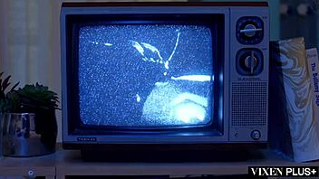 vixenplus voluptuous besties skye and blake masturbate together