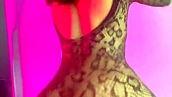 Ebony Amateur Jumps On Bodybuilder's Monster Cock, Screaming As Her Dirty Pussy Gets Creamy