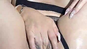 La Bella Rabitquicky Official Masturbates Juicy Wet Vagina