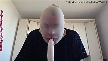 want to blast that fat dildo in nylon?